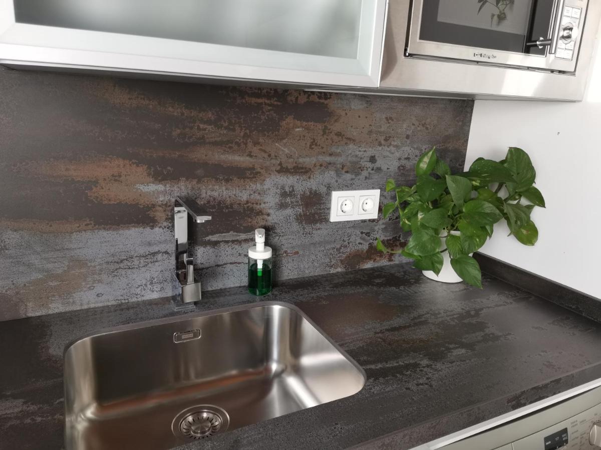 Fg Albayzin Apartamento Deluxe Con Terraza Vistas Y Parking Gratis Appartement Granada Buitenkant foto