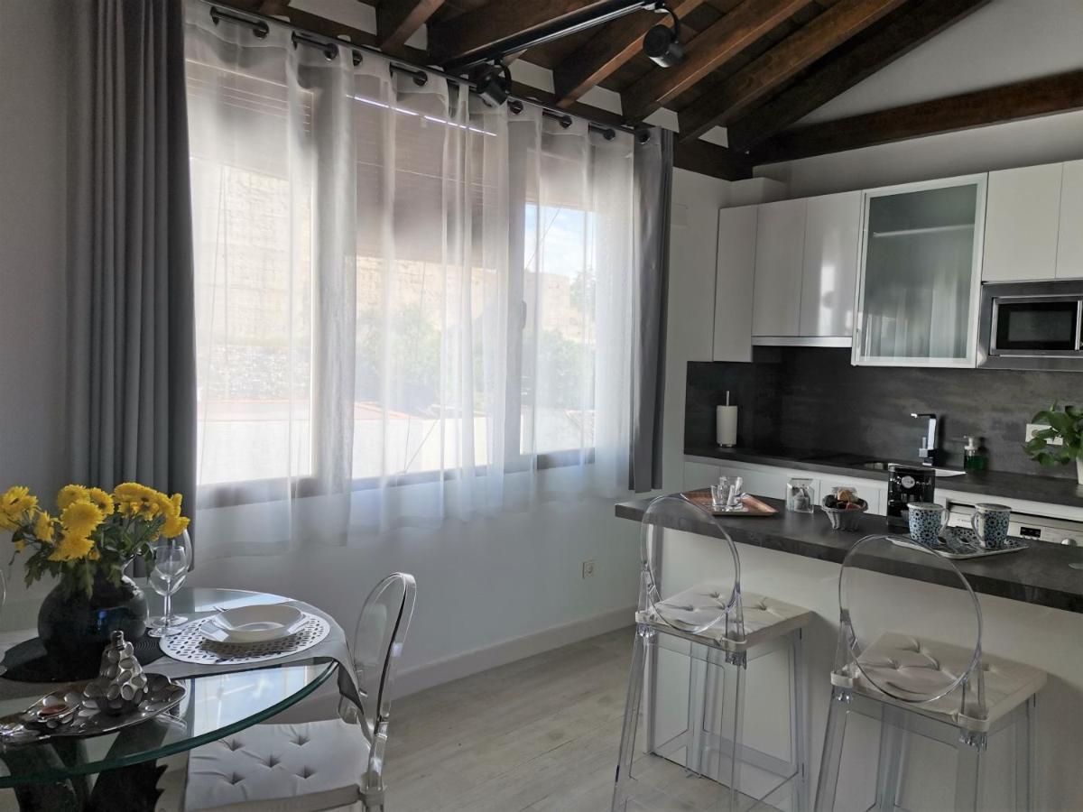 Fg Albayzin Apartamento Deluxe Con Terraza Vistas Y Parking Gratis Appartement Granada Buitenkant foto