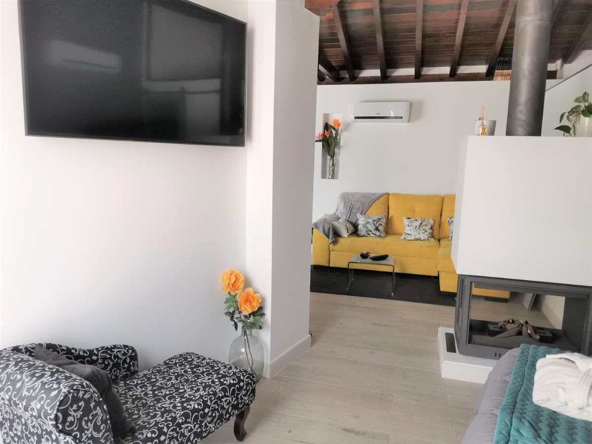 Fg Albayzin Apartamento Deluxe Con Terraza Vistas Y Parking Gratis Appartement Granada Buitenkant foto