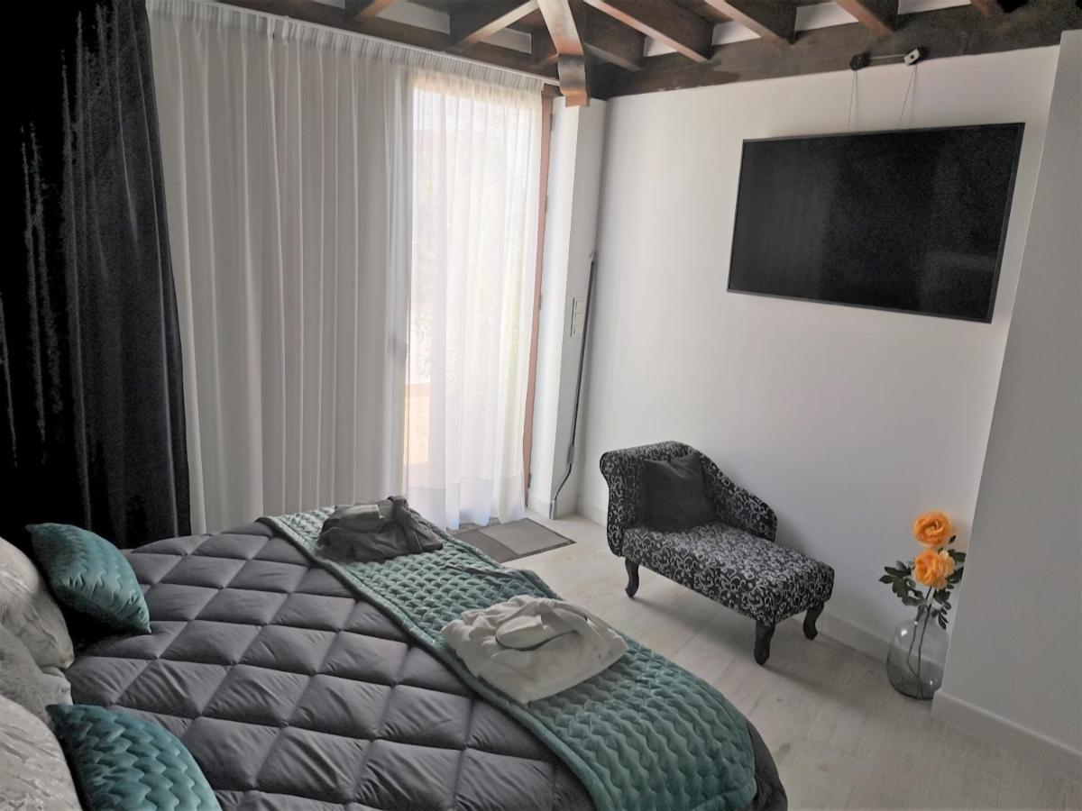 Fg Albayzin Apartamento Deluxe Con Terraza Vistas Y Parking Gratis Appartement Granada Buitenkant foto