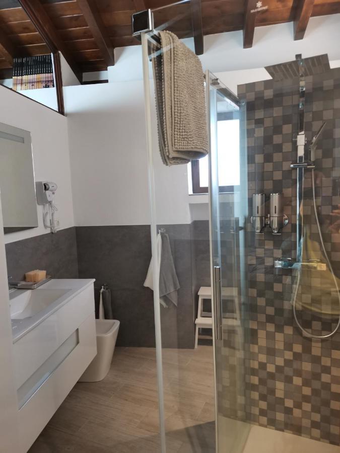 Fg Albayzin Apartamento Deluxe Con Terraza Vistas Y Parking Gratis Appartement Granada Buitenkant foto